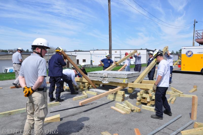 Fame Rescue Technicians at the &quot;O&quot; course. April 2015