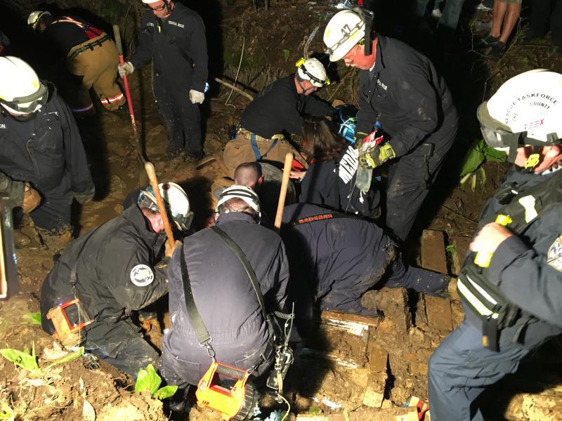 CCRTF Mud Rescue-West Brandywine Twp. 
04-11-2016  (Photo courtesy of East Brandywine Fire Co)